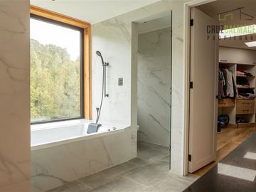Casa en arriendo de 4 dorm. en Puerto Varas