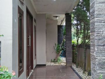 rumah dijual cepat tipe 200/285m pinggir jalan perigi