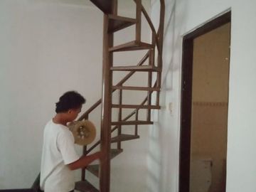Ruko Segi 8 Jl. Patimmura Sukomanunggal Surabaya