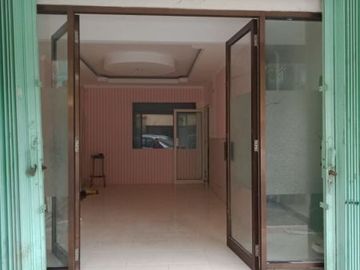 Ruko Segi 8 Jl. Patimmura Sukomanunggal Surabaya