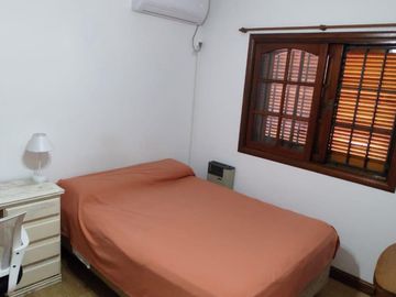 Casa de 3 ambientes en  Villa Sarmiento