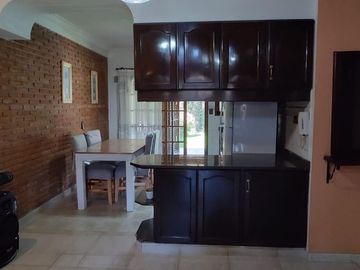 Casa de 3 ambientes en  Villa Sarmiento