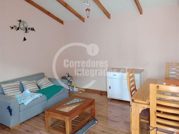 Casa, 7 Dorm. en Sector Tranquilo De Til Til.