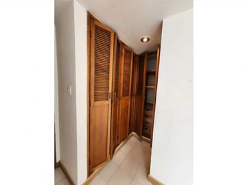 apartamento en venta en la cumbre. Cod V102442