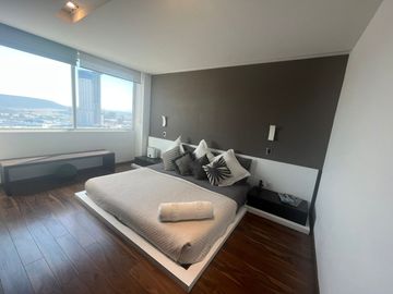 VENTA DEPARTAMENTO PENTHOUSE CUARTO DE SERVICIO