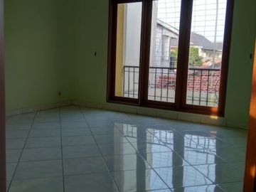 RUMAH DI SEWAKAN DI JL. HAJI JAYA CILANDAK BARAT JAKARTA SELATAN