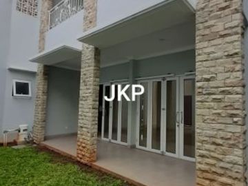 RUMAH BARU MURAH 2 LANTAI SIAP HUNI KONSEP HEMAT ENERGI LOKASI STRATEGIS DI CIPINANG JATINEGARA JAKARTA TIMUR