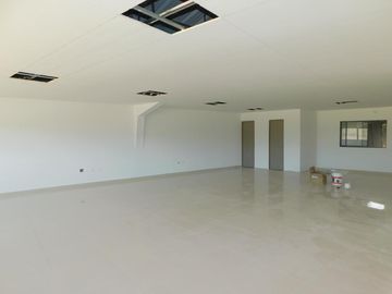 bodega en arriendo/venta en ternera. Cod V88894