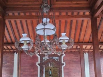 JOGLO KLASIK MEWAH BISA BUAT GUEST HOUSE DI BELAKANG HOTEL HYATT