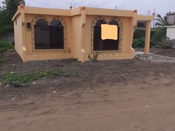 Se Vende Casa Cerca del Mar en La Libertad