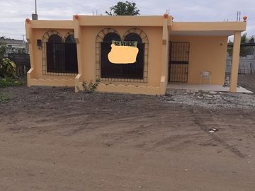 Se Vende Casa Cerca del Mar en La Libertad
