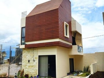 DIJUAL HUNIAN DI BATU DENGAN VIEW GUNUNG DAN KOTA MALANG