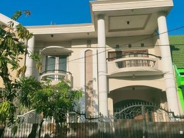Dijual Rumah Di Taman Pondok Indah, Wiyung KT