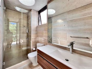 Casa en Venta en Sendero Las Lomas - Valle Escondido