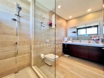 Casa en Venta en Sendero Las Lomas - Valle Escondido