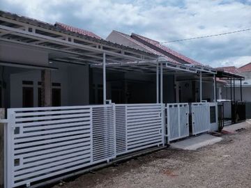Siap Huni!! Hunian asri, bebas banjir, kualitas bangunan istimewa; Bandung