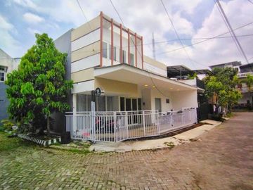 Dijual rumah mewah siap huni di griya Shanta kota malang