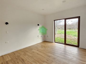 Casa en venta de 3 dorm. en Cayumapu, Valdivia