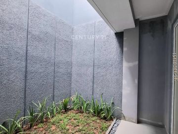 Dijual Rumah Brandnew Sirkulasi Bagus Perumahan Sektor 9 Bintaro