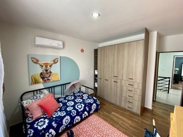 Casa en VENTA a metros de Blvd Aeropuerto en León Guanajuato