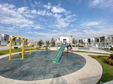 Casa en VENTA a metros de Blvd Aeropuerto en León Guanajuato