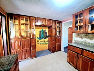 VENDO CASA HERMOSA EN TERRENO DE 01HECTAREA