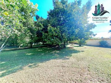 VENDO CASA HERMOSA EN TERRENO DE 01HECTAREA