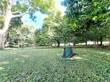 VENDO CASA HERMOSA EN TERRENO DE 01HECTAREA