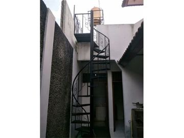 Dijual cepat rumah second masih bagus di Taman sari, Bandung