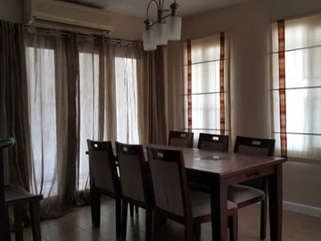 Townhouse for rent with Threee Bedroom in Anunas Angeles Cit