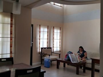 Townhouse for rent with Threee Bedroom in Anunas Angeles Cit