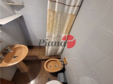 Departamento en Venta - Zona Dúplex - Jardín con Parrilla