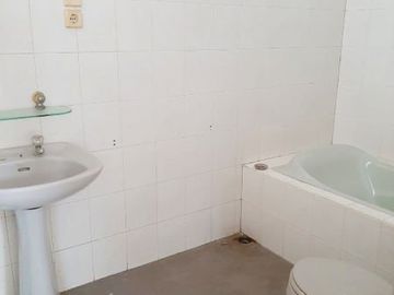 Di Jual Rumah Siap Huni 4 Kamar di Taman Kopo Indah 1 Bandung