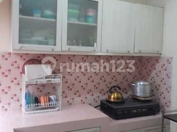 Rumah Teduh Halaman Luas di Depan, Belakang & Samping, Harga Termurah di Krukut, Depok