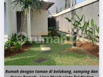 Rumah Teduh Halaman Luas di Depan, Belakang & Samping, Harga Termurah di Krukut, Depok
