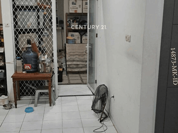 HOT SALE Dijual Cepat Rumah Terawat Dengan Tanah Luas Di Ciputat