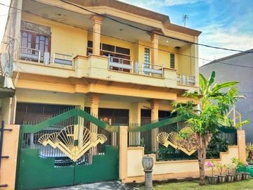 Rumah Manis dan Sangat Luas Siap Huni di Ketintang Surabaya