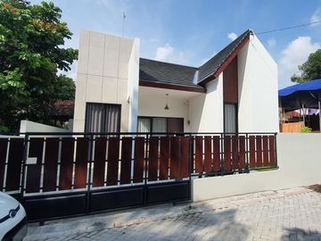 Rumah Modern Smart Home + Furnished dekat Pemda Sleman