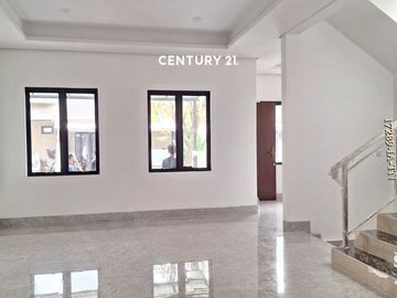 Rumah Brandnew Siap Huni Dijual Dalam Cluster Di Graha Raya