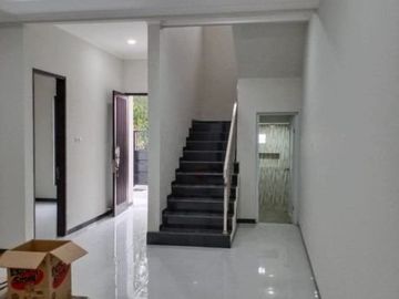 Rumah Sutorejo BARU GRESS, FREE TANDON+SANYO