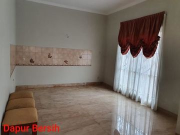 DIJUAL RUMAH MEWAH RAPIH SIAP HUNI DI TELAGA GOLF SAWANGAN DEPOK