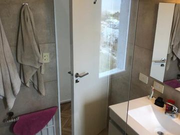 En venta departamento con vista al rio Olivos