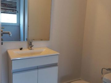 En venta departamento con vista al rio Olivos
