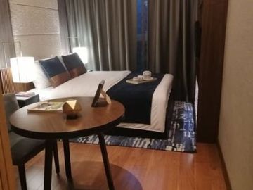 1bedroom the seasons residences near uptown mall big apple