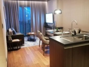 1bedroom the seasons residences near uptown mall big apple