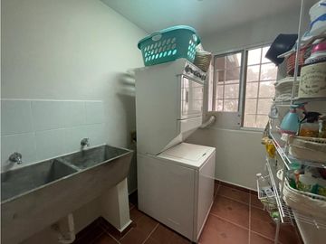 CASA EN VENTA EN LA MONTAÑA DE TRES PISOS,  2500M2, EN ALTOS DEL MARIA
