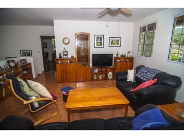CASA EN VENTA EN LA MONTAÑA DE TRES PISOS,  2500M2, EN ALTOS DEL MARIA
