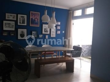 Hunian Minimalis 2 Lantai dalam Komplek Telaga Golf Sawangan