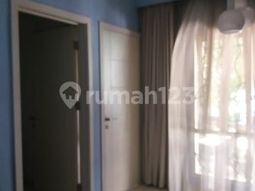 Hunian Minimalis 2 Lantai dalam Komplek Telaga Golf Sawangan