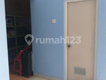 Hunian Minimalis 2 Lantai dalam Komplek Telaga Golf Sawangan